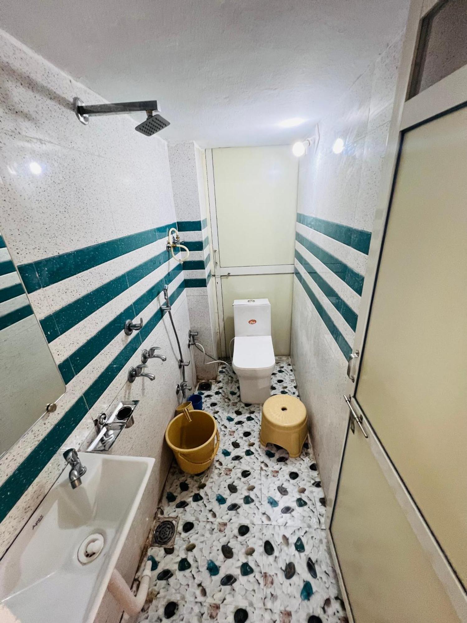 Tiwari G Home Stay Ujjain Extérieur photo